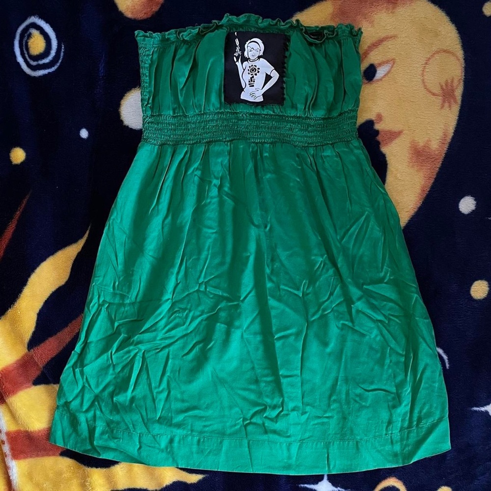 strapless green dress
